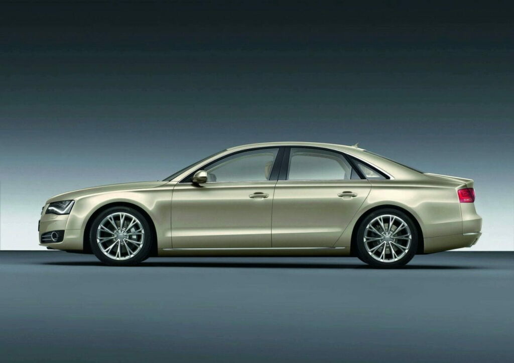 Audi A8 2011-8