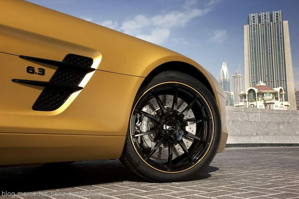 MercedesSLSDesertGold10