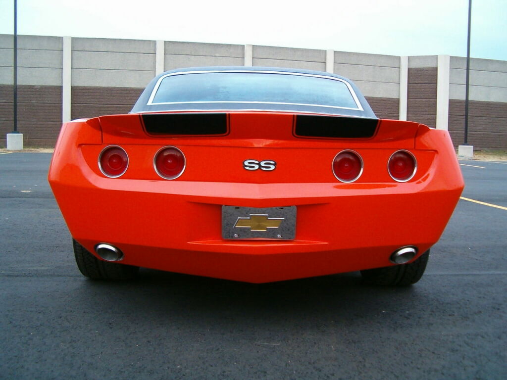 Chevrolet Camaro SS del 69 actualizado