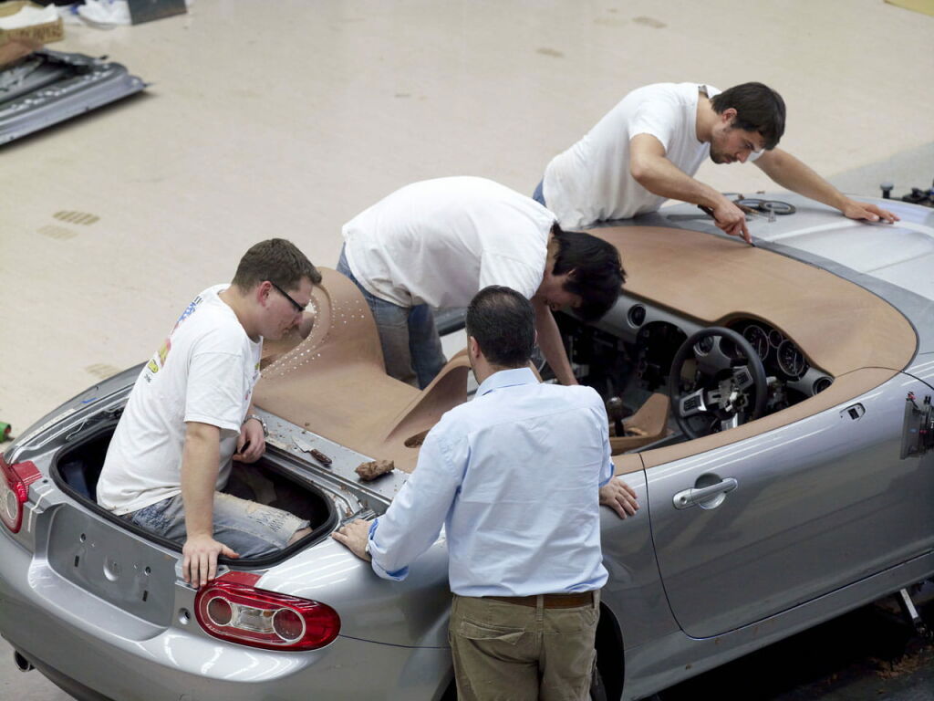 Cómo se construye el Mazda MX-5 Superlight Concept