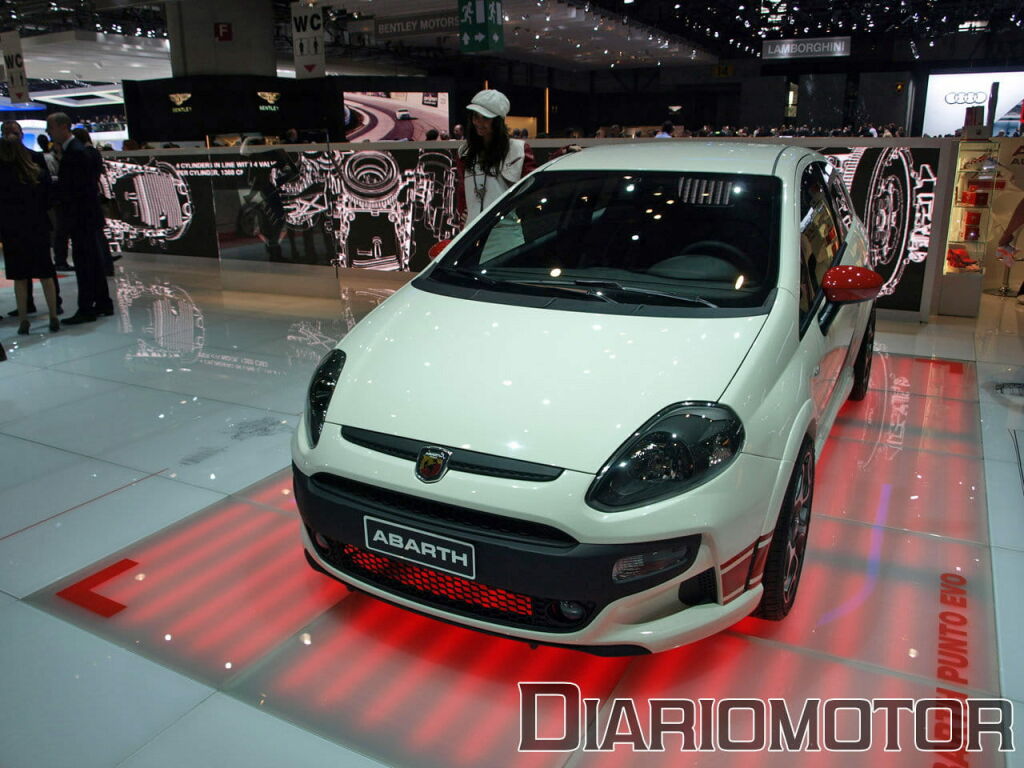 fiat-punto-evo-abarth-ginebra-2010-4