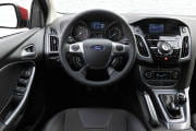 ford-focus-5puertas-2012-5