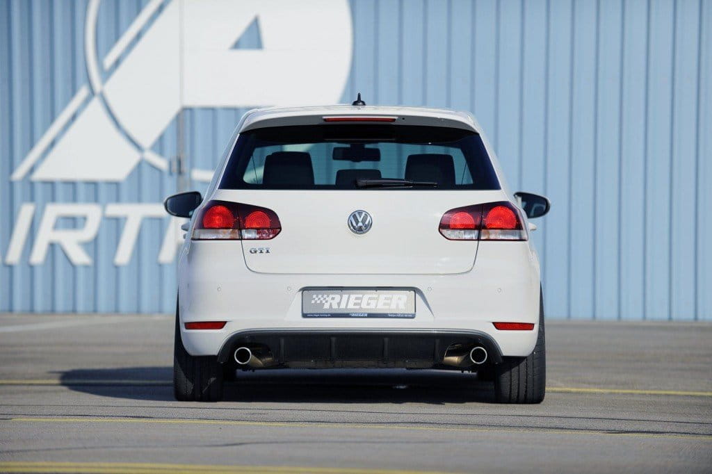 Volkswagen Golf GTI por Rieger
