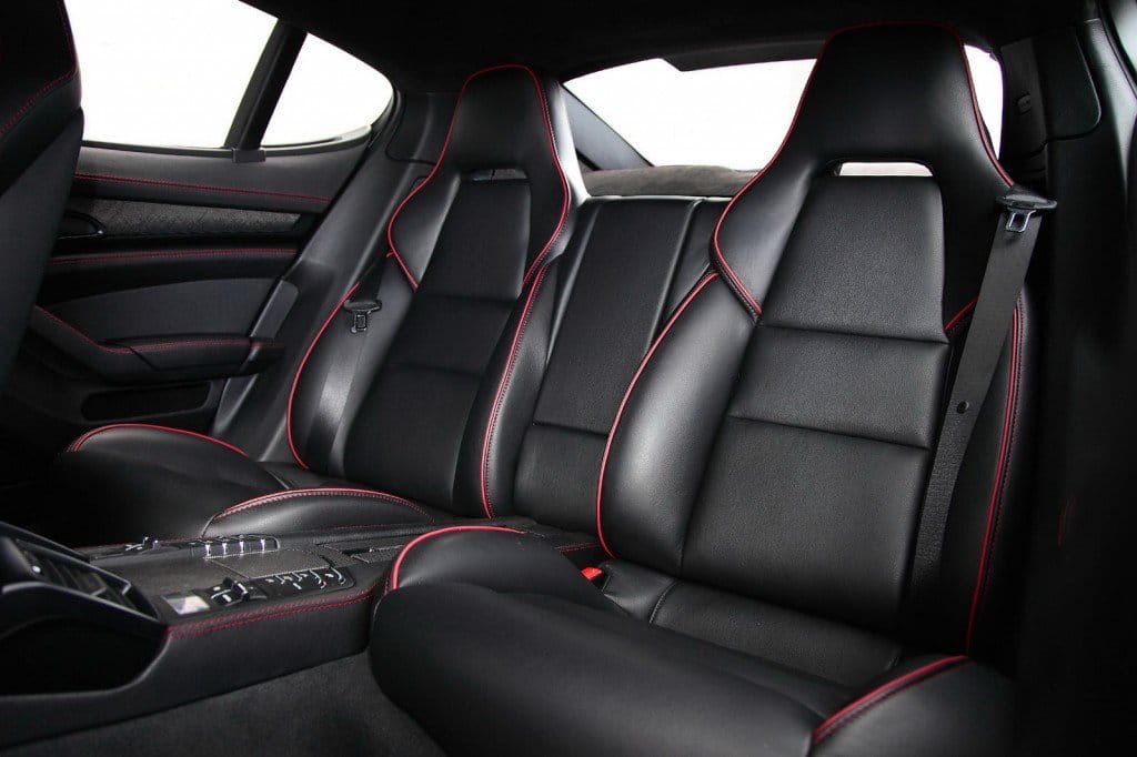 Porsche Panamera Black Edition
