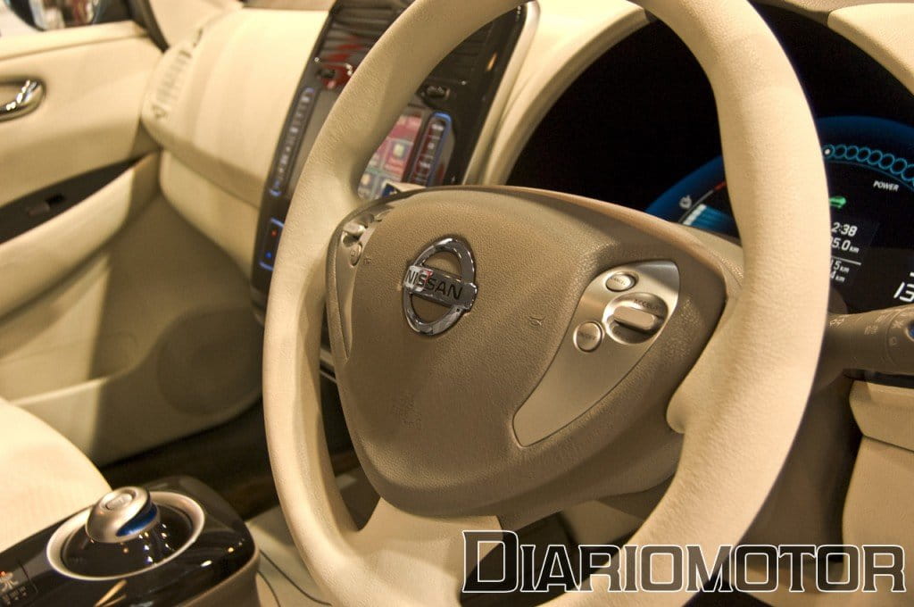 Nissan Leaf en el Salón de Madrid 2010