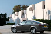 ford-mondeo-2011--15