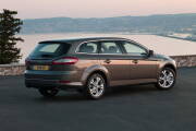 ford-mondeo-2011--18
