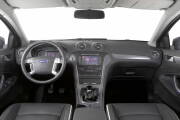 ford-mondeo-2011--21