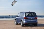 Volkswagen Cross Touran 2011
