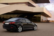 lexus-is-220d-2011-3
