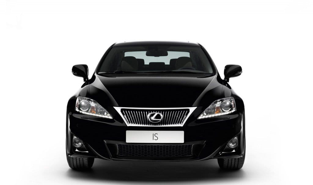 lexus-is-220d-2011-5