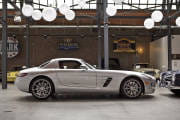 Mercedes 300 SL y SLS AMG, clásicos frente a frente