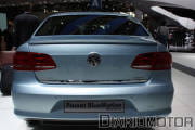Volkswagen Passat 2011 en el Salón de París