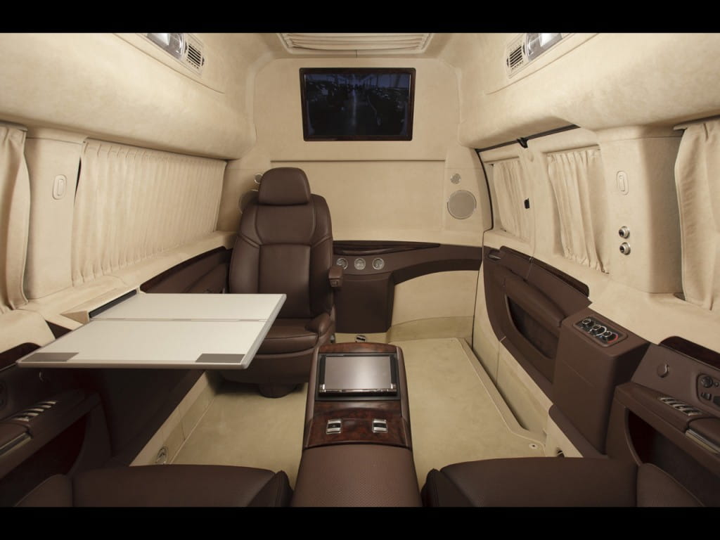2011-Depp-Auto-Tuning-Chevrolet-Express-Platinum-Foldout-Table-1280x960