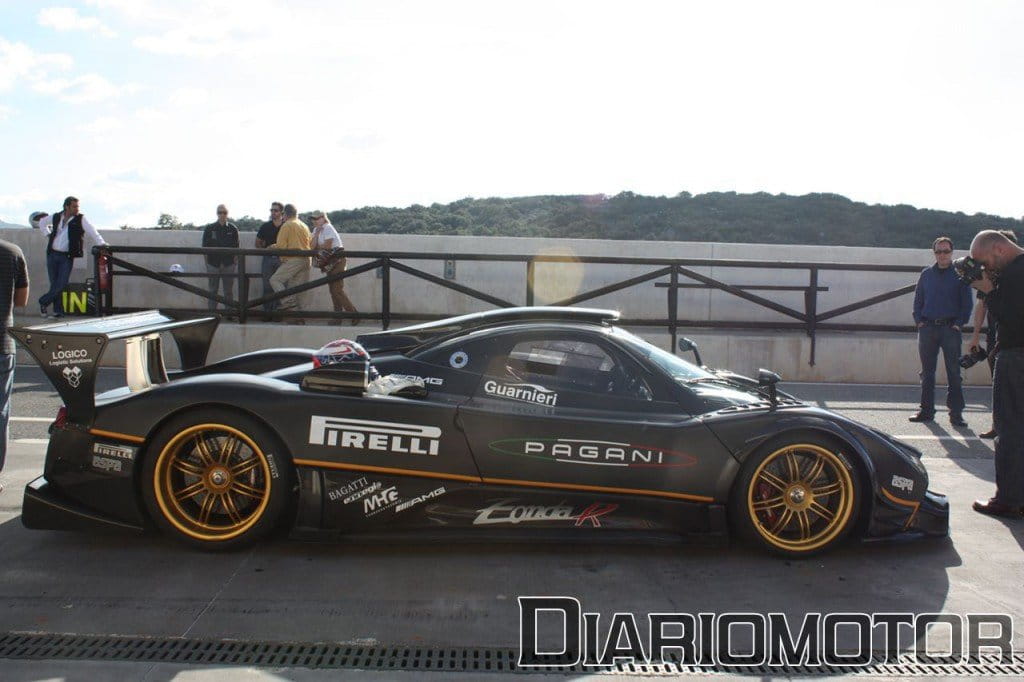 Presentación Pagani Zonda R en el Circuito de Ascari
