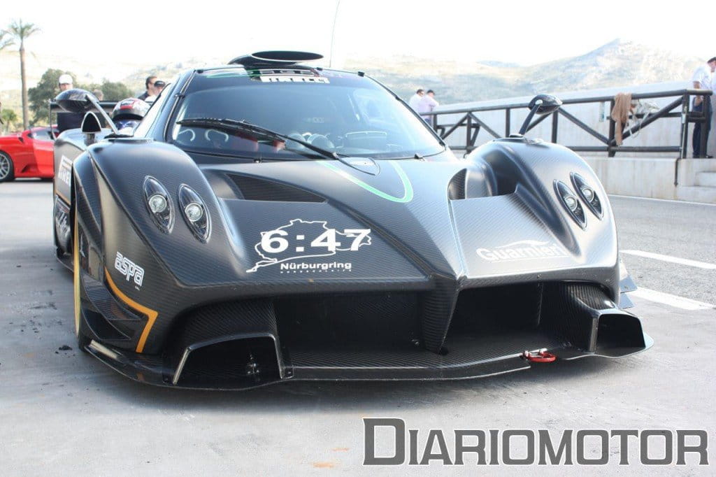 Presentación Pagani Zonda R en el Circuito de Ascari