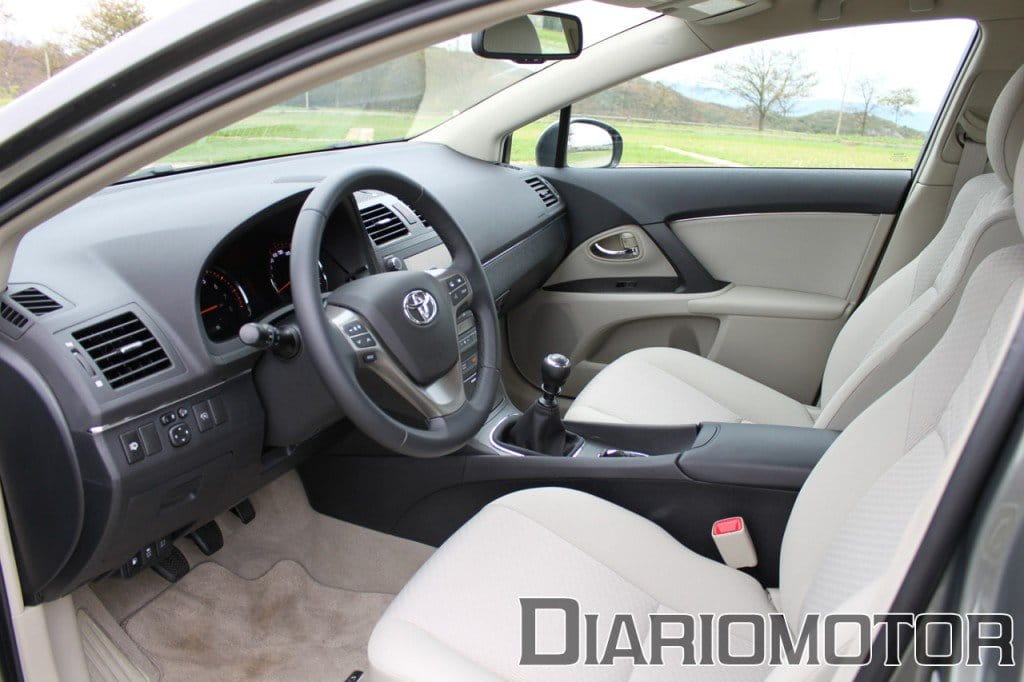 toyota-avensis-1.8-prueba-dm-37
