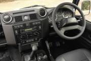 land-rover-defender-2011-dm-10