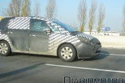 Foto espía del Opel Zafira 2011 en España