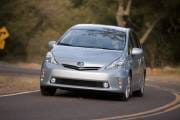 Toyota Prius v