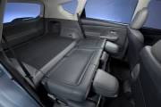Toyota Prius v