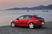 Chevrolet_Cruze_5_Puertas_2012_06