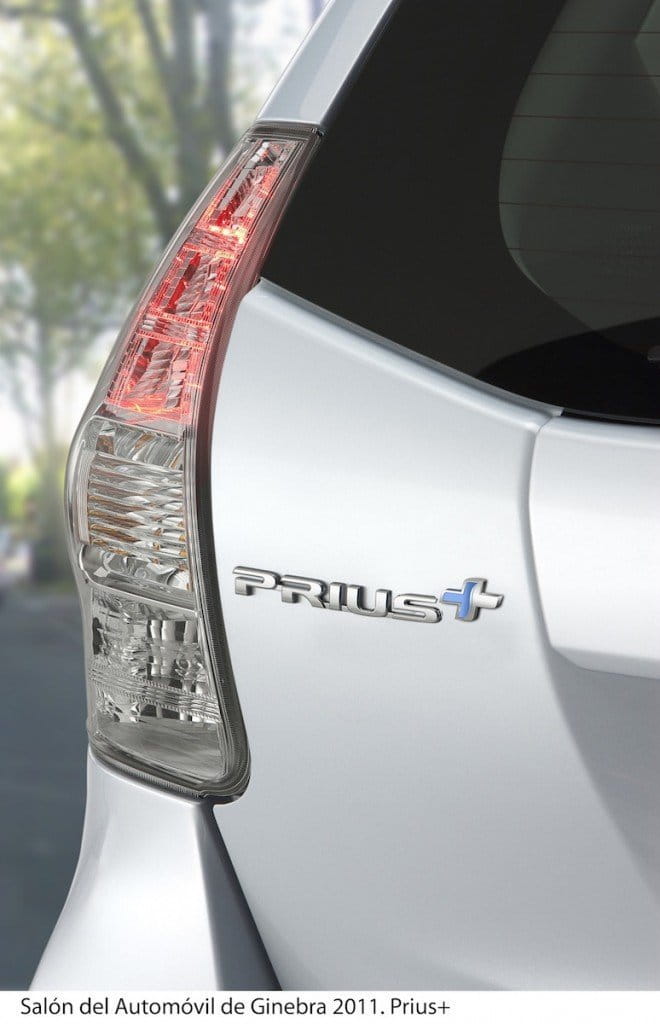 Toyota Prius+ 2011