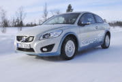 volvo-c30-electrico-nieve-2