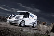Ford Transit SuperSportVan, blanca y muy rápida
