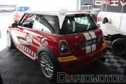MINI_Challenge_2011_circuito_Jarama_02