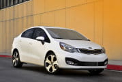 kia-rio-sedan-eeuu-1