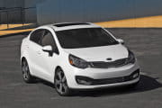 kia-rio-sedan-eeuu-2