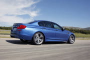 BMW M5 2011