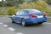 BMW M5 2011