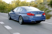 BMW M5 2011