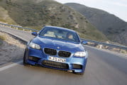 BMW M5 2011