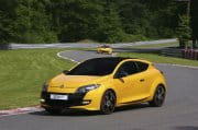 renault-megane-rs-trophy-17