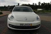Volkswagen_New_Beetle_2012-004