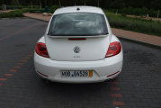 Volkswagen_New_Beetle_2012-006