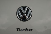 Volkswagen_New_Beetle_2012-016
