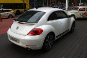 Volkswagen_New_Beetle_2012-029