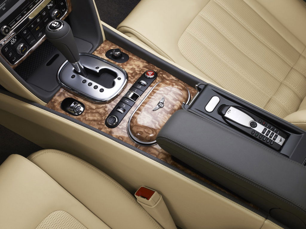 bentley-continental-gtc-2012-12