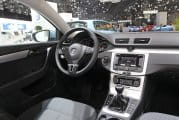 volkswagen-passat-bluemotion-2-2011-2