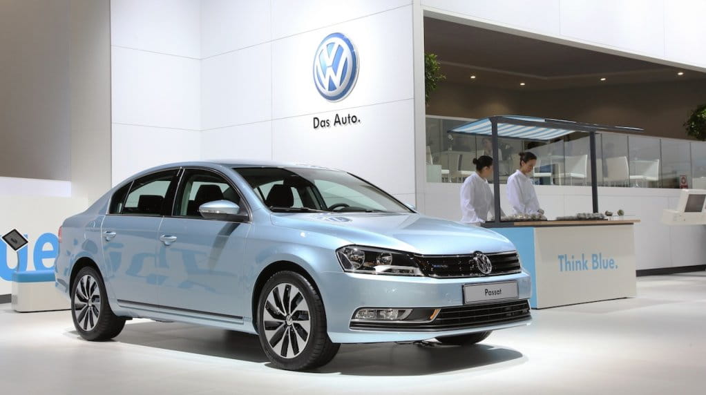 volkswagen-passat-bluemotion-2-2011-4