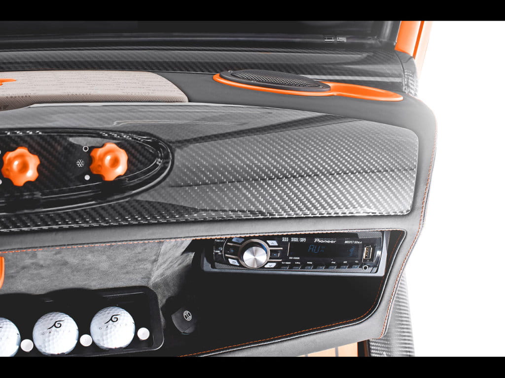 2012-Garia-Mansory-Edition-Pioneer-1280x960