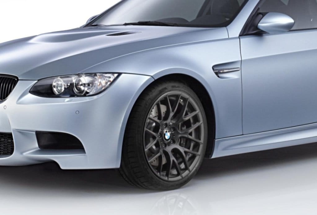 M3_Frozen_Silver_Aussen_2_detail_1280x868