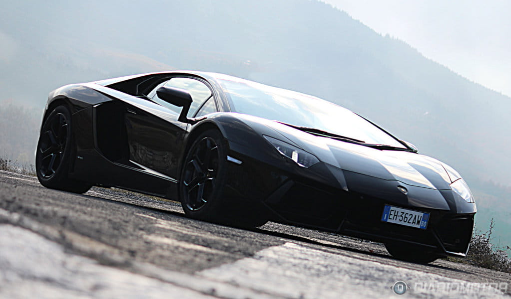 lamborghini_aventador_06