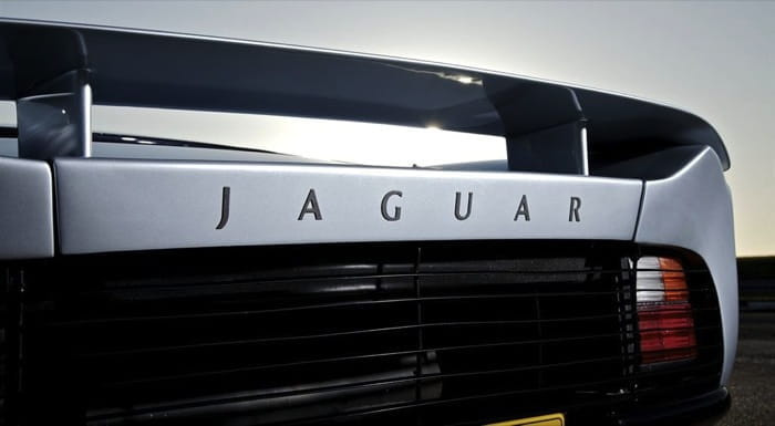Jaguar XJ220