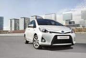 toyota-yaris-hybrid-03