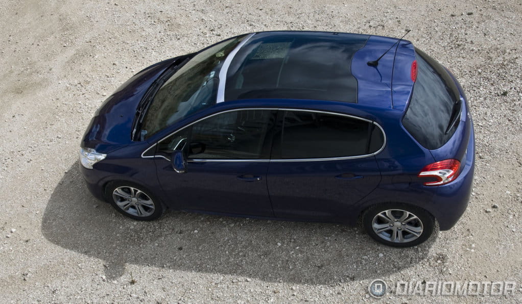 peugeot-208-cascais-33